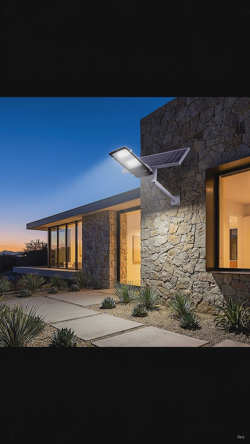 Video del foco solar LED 200W con panel y control remoto Nido